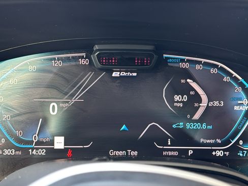 Used 2020 BMW 745e xDrive image 22