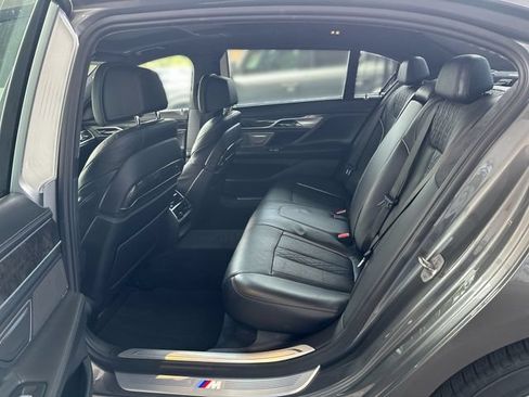 Used 2017 BMW 750i xDrive AWD/4WD image 24