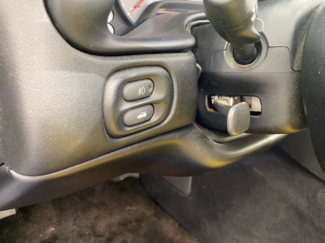 Used 1998 Chevrolet Corvette Convertible w/ Memory Pkg RWD image 20