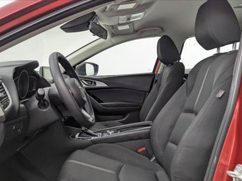 Used 2018 MAZDA MAZDA3 Sport w/ Preferred Equipment Package FWD image 14