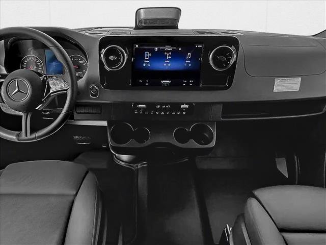 New 2027 Mercedes-Benz Sprinter 2500 image 3