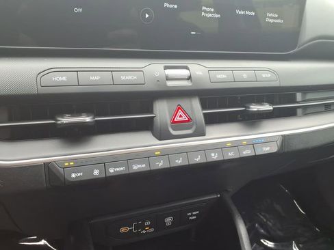 Used 2025 Kia K4 LXS image 19