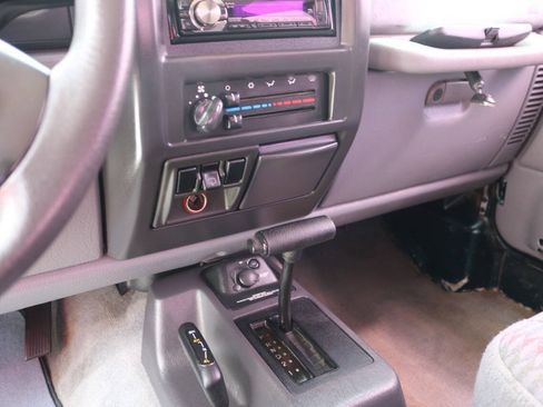 Used 1998 Jeep Wrangler SE AWD/4WD image 63