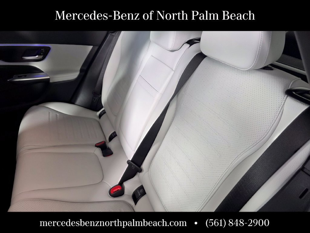 New 2026 Mercedes-Benz GLC 300 image 14