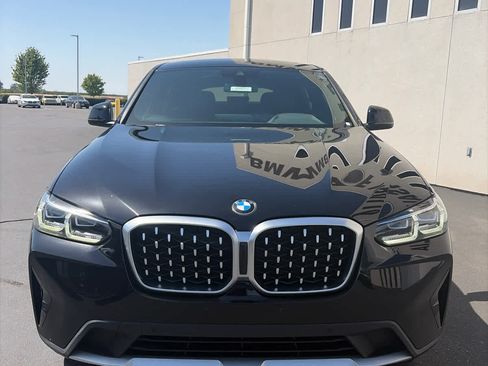 Used 2023 BMW X4 xDrive30i w/ Premium Package image 2