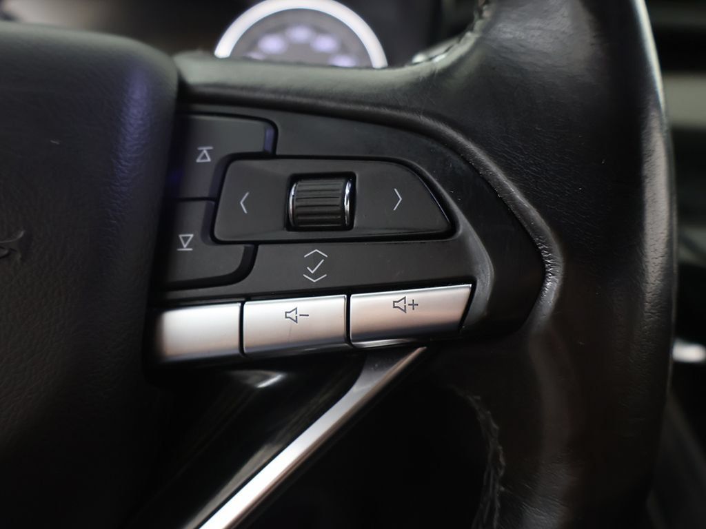 Used 2021 Cadillac XT6 Premium Luxury FWD image 47