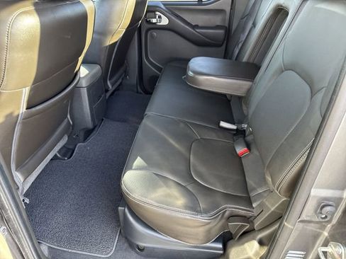 Certified 2019 Nissan Frontier PRO-4X w/ Pro-4x Luxury Package image 11