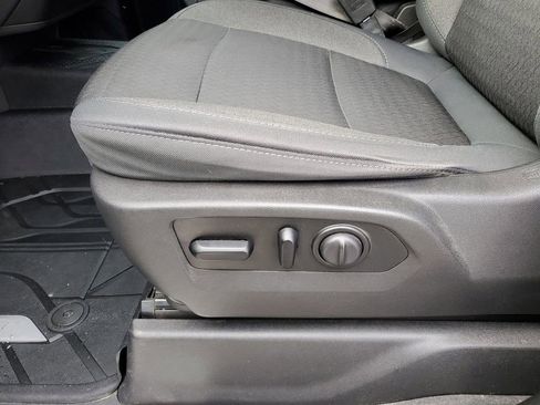 Used 2019 Chevrolet Silverado 1500 LT Trail Boss w/ Convenience Package image 6