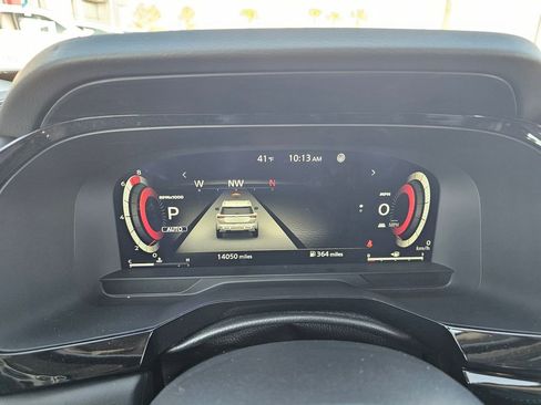 Used 2024 Nissan Pathfinder Platinum image 26