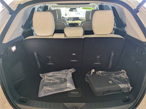 New 2026 MAZDA CX-90 3.3 Turbo w/ Premium Plus Pkg image 9