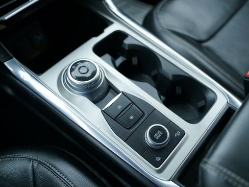 Used 2022 Ford Explorer Limited w/ Equipment Group 301A image 20