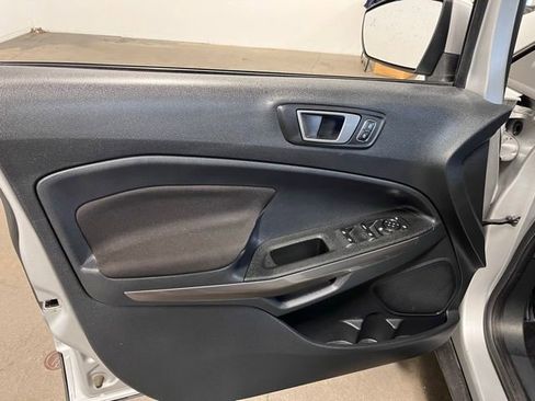 Used 2020 Ford EcoSport SE w/ SE Convenience Package image 23