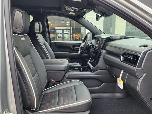 New 2026 GMC Yukon XL AT4 Ultimate AWD/4WD image 47