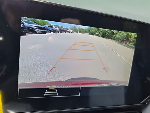 New 2026 Chevrolet Trax RS w/ Sunroof Package FWD image 20