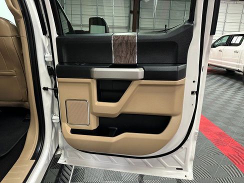 Used 2017 Ford F350 Lariat w/ FX4 Off-Road Package image 36