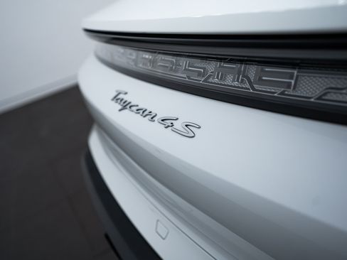 New 2025 Porsche Taycan 4S image 25