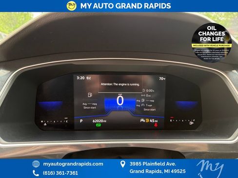 Used 2022 Volkswagen Tiguan SE AWD/4WD image 17
