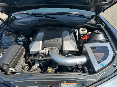 Used 2010 Chevrolet Camaro SS w/ LPO, Ground Effects Package image 21