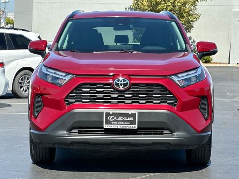 Used 2022 Toyota RAV4 XLE image 10