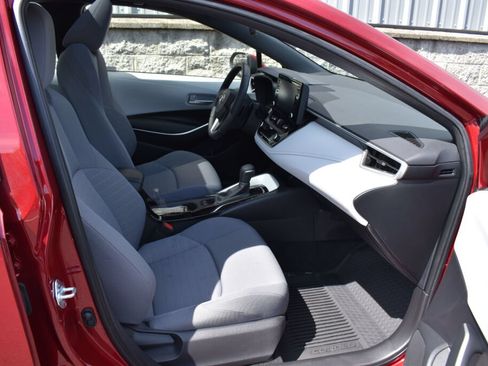 Used 2022 Toyota Corolla SE w/ SE Premium Package FWD image 25
