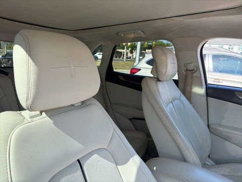 Used 2018 Lincoln MKC Black Label FWD image 13