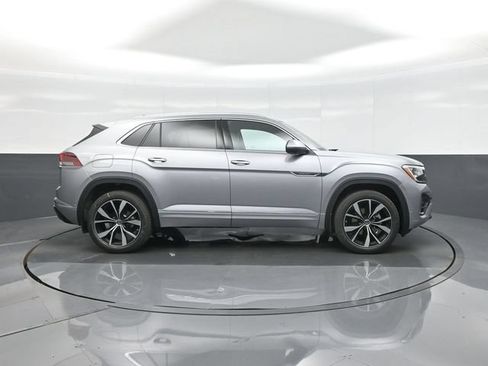 New 2026 Volkswagen Atlas Cross Sport SEL Premium R-Line AWD/4WD image 8
