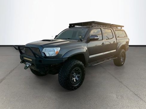 Used 2015 Toyota Tacoma 4x4 Double Cab w/ TRD Sport Package image 3