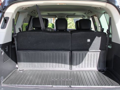 Used 2023 Nissan Armada SL w/ Cargo Package image 8