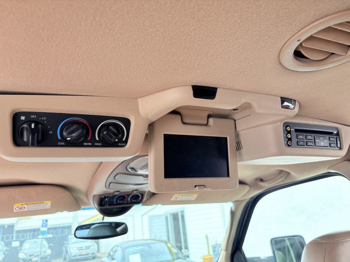 Used 2003 Ford Excursion Limited AWD/4WD image 16