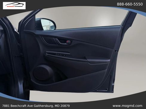 Used 2022 Hyundai Kona SEL image 23