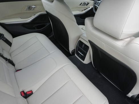 Used 2025 BMW 330i Sedan RWD image 35