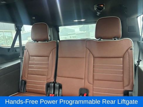 Used 2024 GMC Yukon XL Denali Ultimate image 11