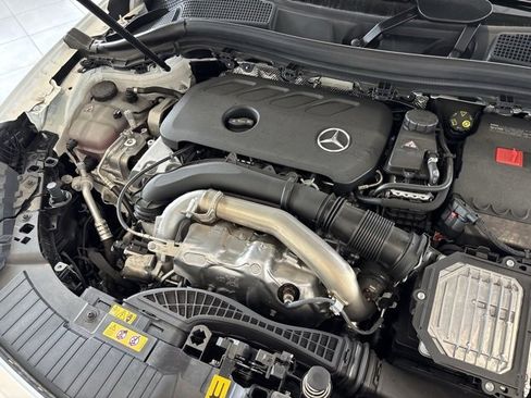 Certified 2025 Mercedes-Benz GLA 250 image 34