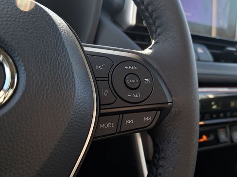 New 2025 Toyota RAV4 XLE image 29