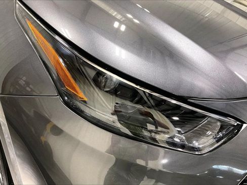 Certified 2024 Toyota Highlander XLE AWD/4WD image 30