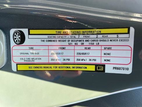 Used 2023 Chrysler Pacifica Touring-L image 24