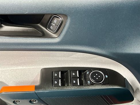 Used 2024 Ford Maverick XLT w/ XLT Luxury Package image 17