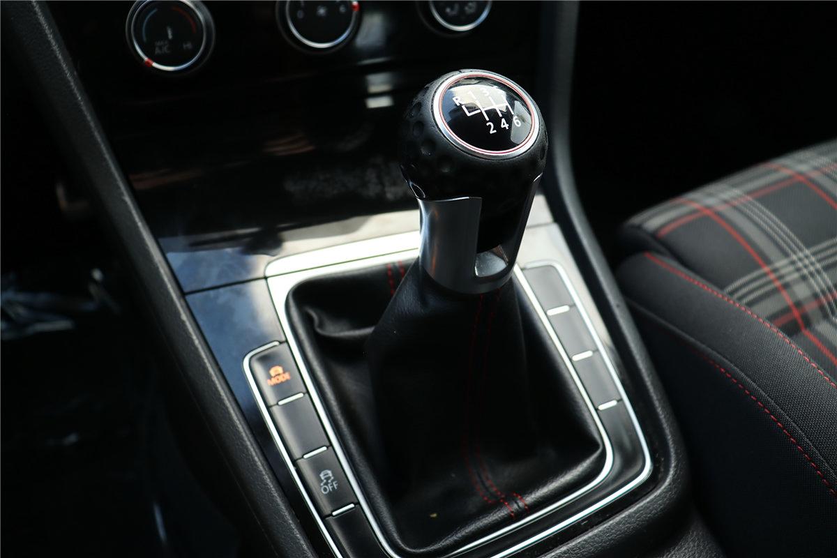 Used 2019 Volkswagen GTI S w/ Driver Assistance Package FWD image 37