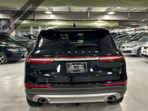 Used 2022 Lincoln Corsair AWD w/ Premium Package image 3