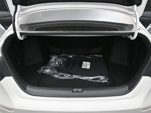 New 2025 Honda Accord LX image 7