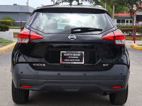 Used 2020 Nissan Kicks SV FWD image 9