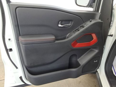 New 2025 Nissan Frontier Pro-X w/ Pro Convenience Package RWD image 15