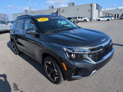 Certified 2025 Kia Seltos EX w/ EX Sunroof Package
