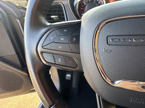 Used 2023 Dodge Challenger SXT image 34