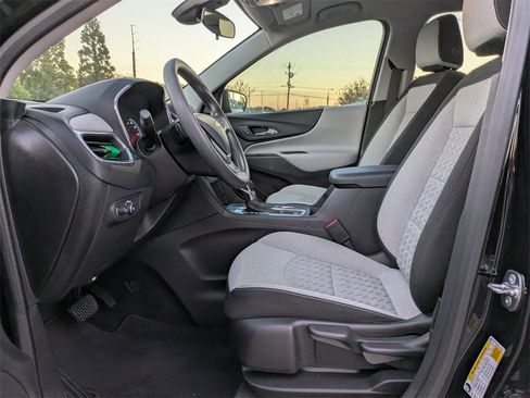 Used 2024 Chevrolet Equinox LS image 23