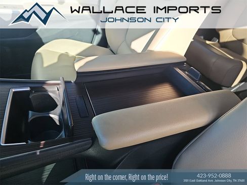 Used 2021 Toyota Sienna XLE image 41