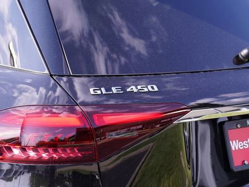 New 2026 Mercedes-Benz GLE 450 4MATIC image 9