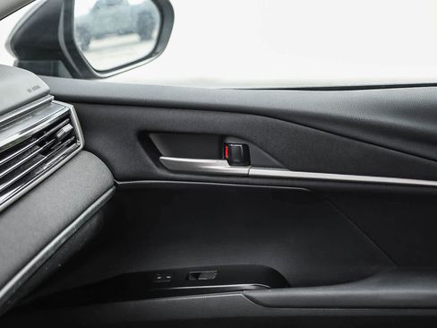 Certified 2025 Toyota Camry LE FWD image 22