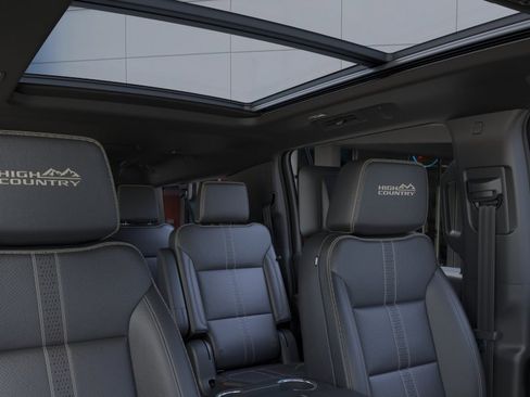 New 2026 Chevrolet Suburban High Country AWD/4WD image 24