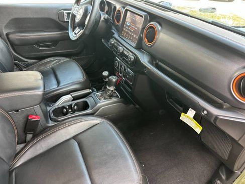 Used 2022 Jeep Gladiator Mojave AWD/4WD image 20